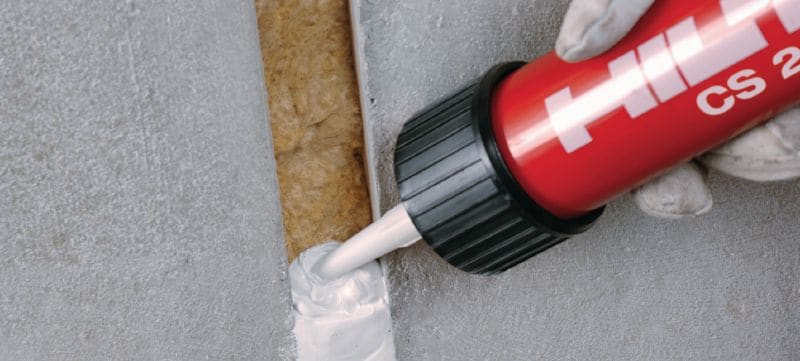Противопожарный акриловый герметик CP 606 Универсальная огнеупорная мастика, обеспечивающая гибкую противопожарную защиту для соединений и сквозных проходок с установленной степенью огнестойкости Применения 1
