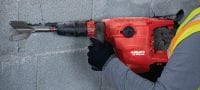 TE 500-22 SDS-Max Аккумуляторный обрубочный молоток Аккумуляторный отбойный молоток TE-Y (SDS Max) с системой активного подавления вибрации для штробления и долбления в бетоне и кирпичной кладке (платформа батарей Nuron) Применения 3