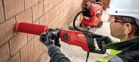 DD 150-U Установка алмазного бурения Универсальная установка алмазного бурения для ручного бурения или бурения на станине отверстий диаметром 8–162 мм в бетоне Применения 3